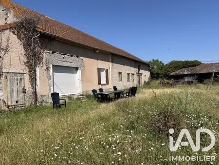 maison traditionnelle à saint-rémy-en-rollat (03110)