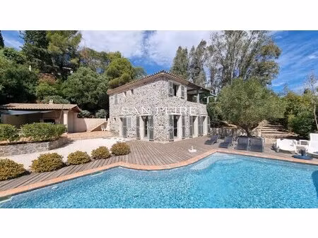 villa avec piscine et vue mer à 300 mètres de la mer