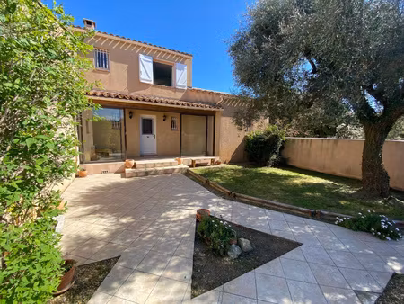 exclusivité-moussan villat6 de 160m2 avec piscine et jardin