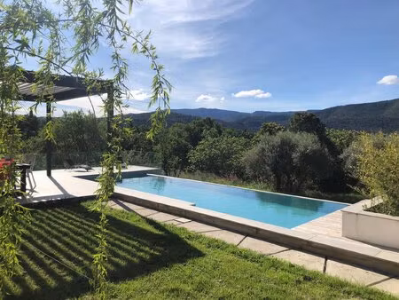 villa d'architecte ouverte sur la nature