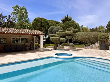 vente maison 6 pièces 300 m² saint-rémy-de-provence (13210)