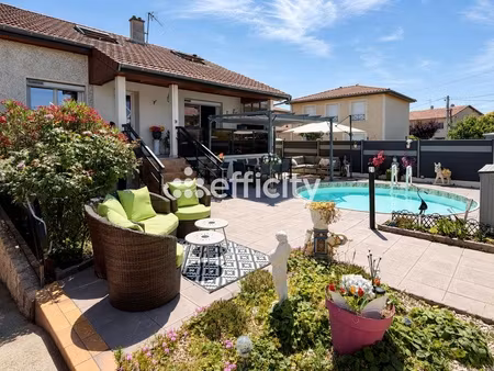 maison 7 pièces - 135 m²