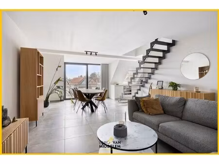 instapklaar duplex met 2 kamers en terras