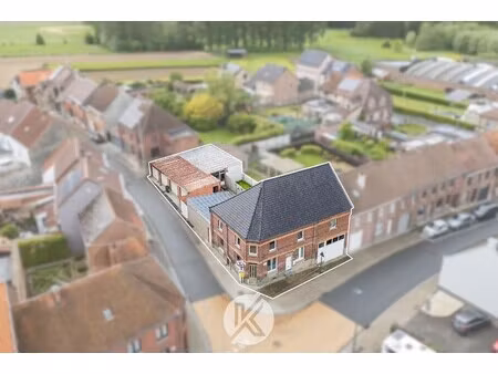 strategisch gelegen renovatieproject in heldergem