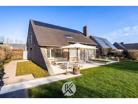 uiterst verzorgde villa op aangename locatie