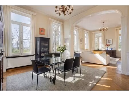 villa met koetshuis en landgoed in tienen