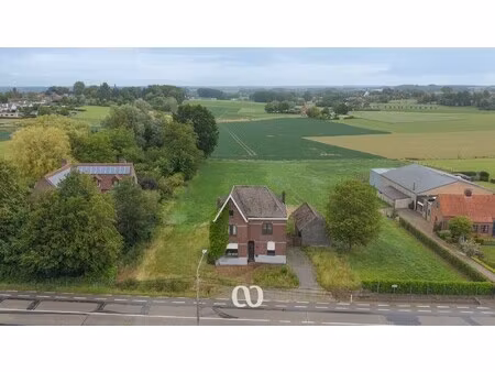 unieke eigendom met prachtig zicht over de vlaamse ardennen op een ruim perceel van 3.310 