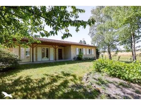 vente maison 4 pièces 120 m² barbezieux-saint-hilaire (16300)