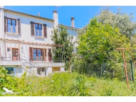 maison 4 pièces 85 m²