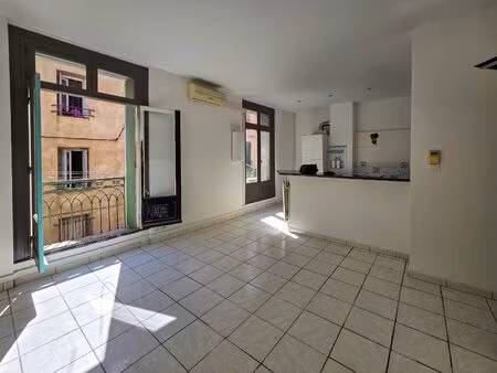appartement f3 quartier du marché à sète