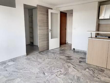 location appartement 2 pièces 30m² le cannet 06110