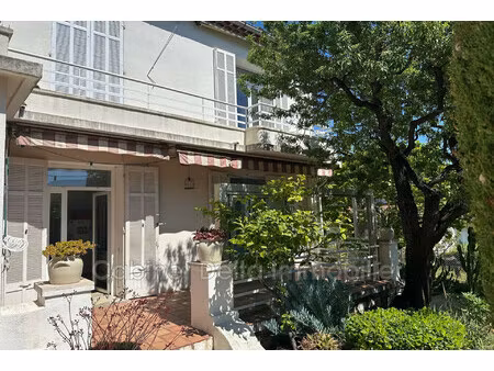 location appartement 3 pièces 81m² sanary sur mer 83110