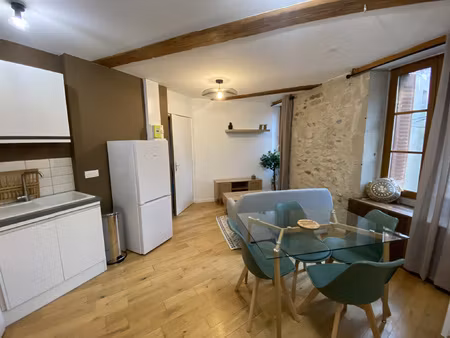 appartement t2 meublé à louer centre historique romans-sur