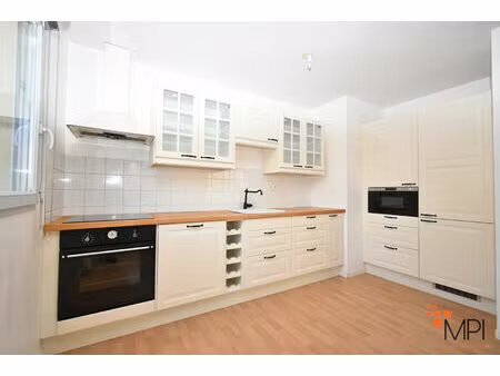 location appartement 4 pièces 73m²