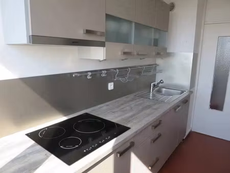location appartement 1 pièces 27 m2 à montpellier