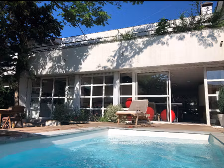 maison d'architecte trois chambres avec piscine et jardin