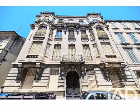 appartement à avignon (84000)