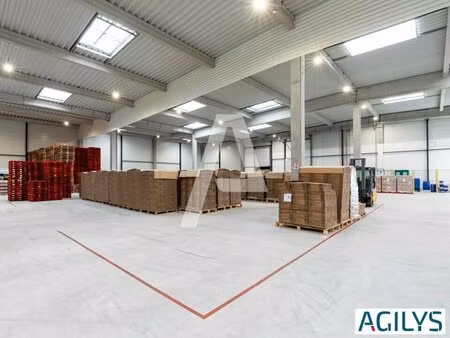 location entrepôt sucy en brie 94880 3000m² à 6088m²