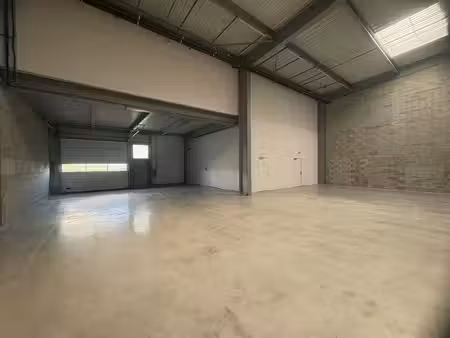 location local d’activités 530m² à 1066m²