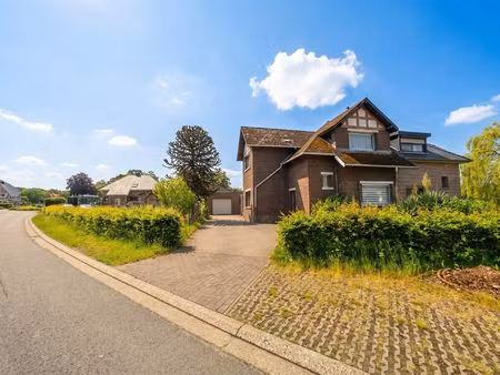 huis te koop in maasmechelen met 4 slaapkamers