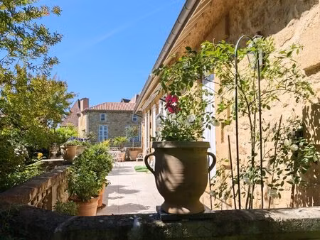 maison de maitre d'exception en plein coeur de sarlat
