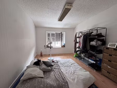 vente immeuble 6 pièces  99.00m²  la roche
