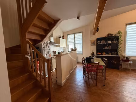 vente appartement 4 pièces  78.00m²  saintes