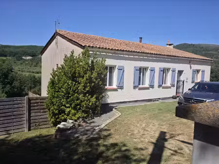 superb maison sur un grand terrain avec vues imprenables