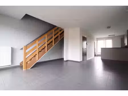 ruim duplexappartement met landelijk zicht