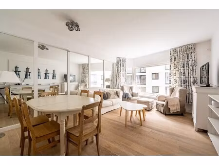 instapklaar gemeubeld appartement met lateraal zeezicht in het zoute