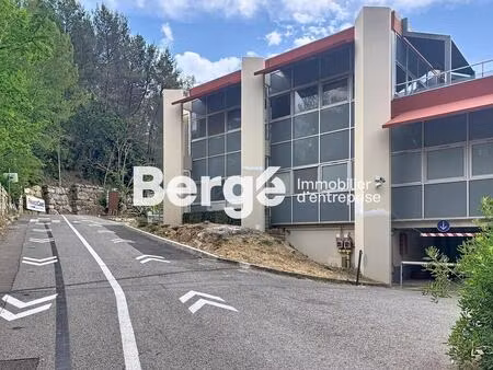 location entrepôt valbonne 06560 1558m²