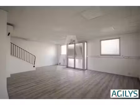 location local d’activités chilly mazarin 91380 379m²