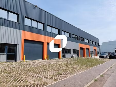location local d’activités trappes 78190 260m² à 1820m²