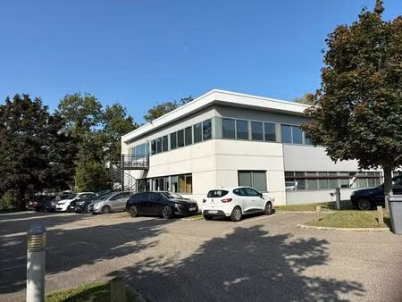 location bureaux 483 m²