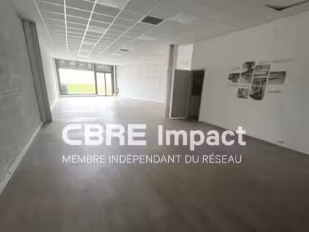 location commerce ahuy 21121 167m²