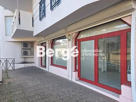 location commerce cannes la bocca 06150 120m²