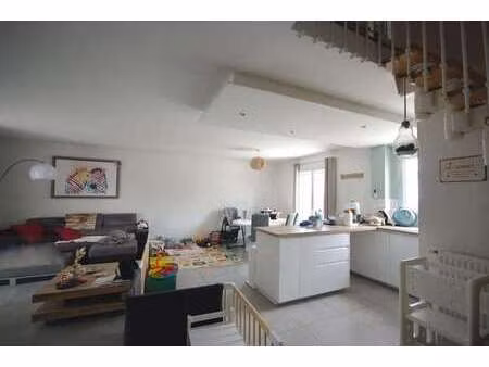 vente maison à saint-vivien (17220) : à vendre / 82m² saint-vivien