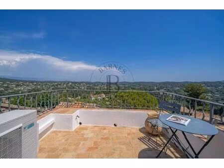 maison de luxe de 1 chambres en location à mougins  france