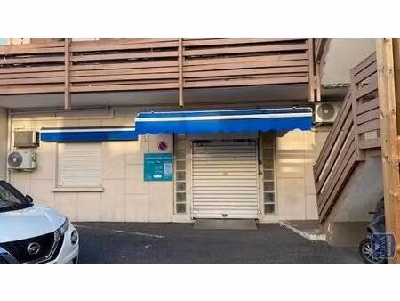 location local professionnel st pierre 97410