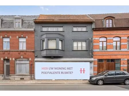 huis te koop in wakken met 3 slaapkamers