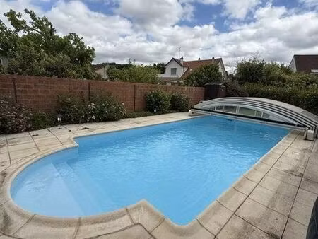 maison de luxe de 8 pièces en location à combs-la-ville  île-de-france