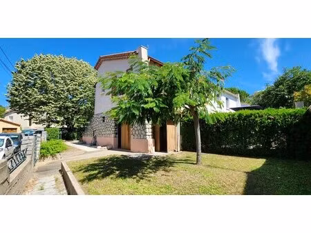 maison de ville avec jardin et garage