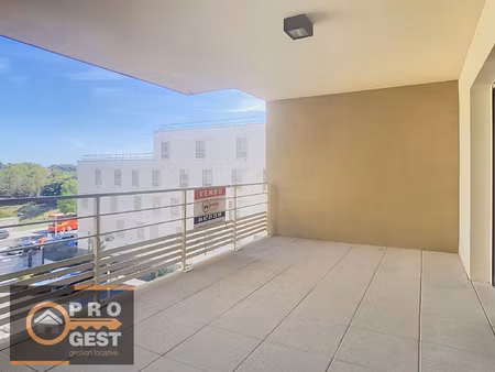 grand t3 avec terrasse et vue dégagée