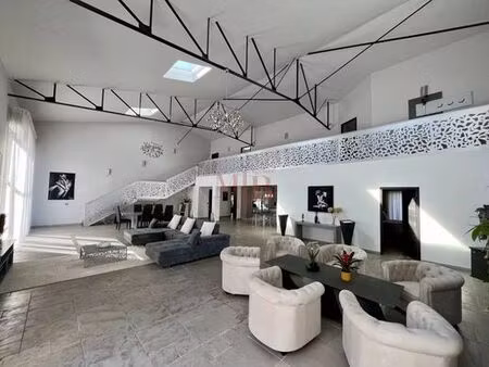 maison de prestige en location le puy-sainte-réparade  provence-alpes-côte d'azur