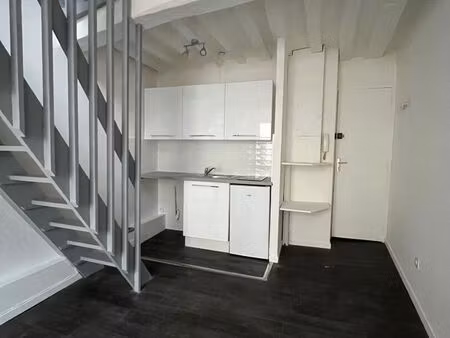 location appartement 2 pièces 28m²