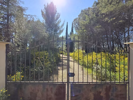 a vendre mas sur 1.2 ha de terrain