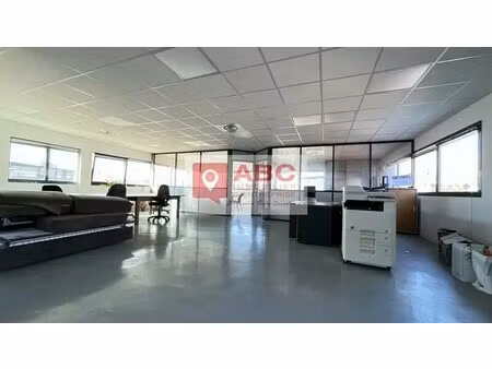 location bureaux 119 m²