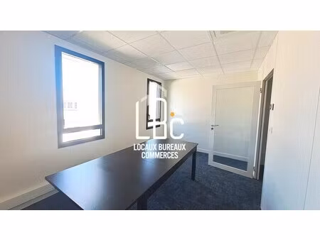 location bureaux 71 m²