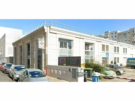 location bureaux 84 m² à 996 m²