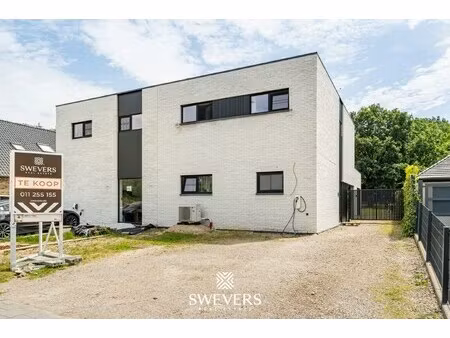 huis te koop in houthalen-helchteren met 5 slaapkamers